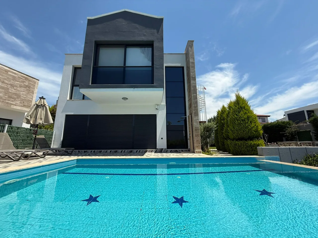 Villa Sunset Premium Kuşadası – Deniz Manzaralı Lüks Villa