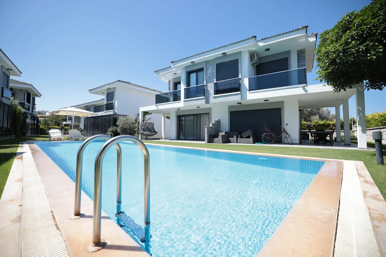 Villa Ela Çeşme Şifne – Havuzlu Tatil Villası Denize Yakın | MyVilla24